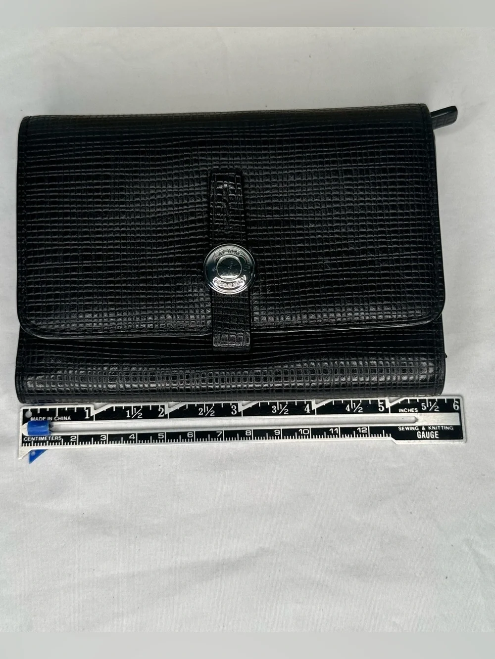 Tumi Leather Trifold Unisex Wallet